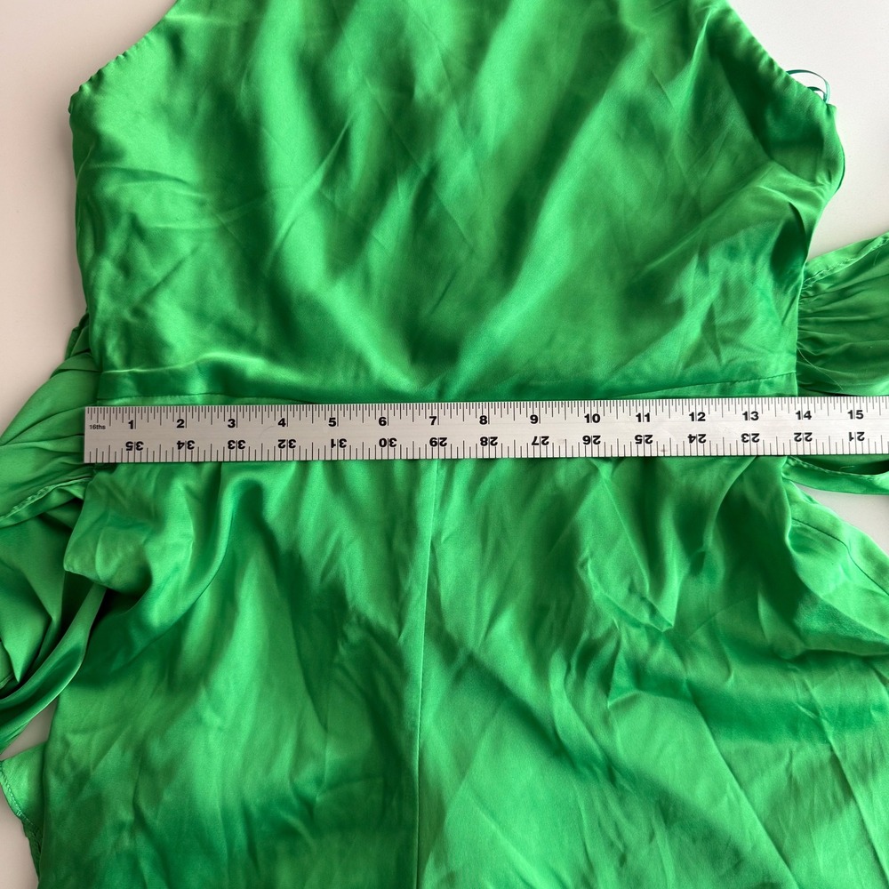 Petal & Pup NWT Odilia Tie Waist‎ Sleeveless Funnelneck Kelly Green Romper M - Picture 11 of 13